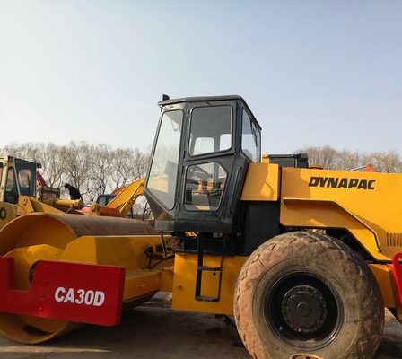 오리지널 스웨덴 디자인과 디젤 엔진으로 사용 된 CA30D Dynapac 단일 드럼 롤러