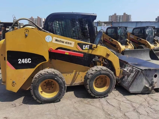 일본 사용 된 바퀴 로더 Caterpillar 246C YUNNEI 엔진과 오리지널 페인트