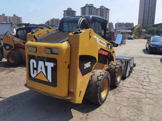 일본 사용 된 바퀴 로더 Caterpillar 246C YUNNEI 엔진과 오리지널 페인트