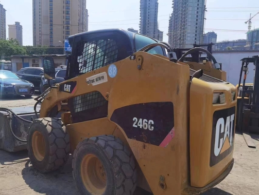 일본 사용 된 바퀴 로더 Caterpillar 246C YUNNEI 엔진과 오리지널 페인트