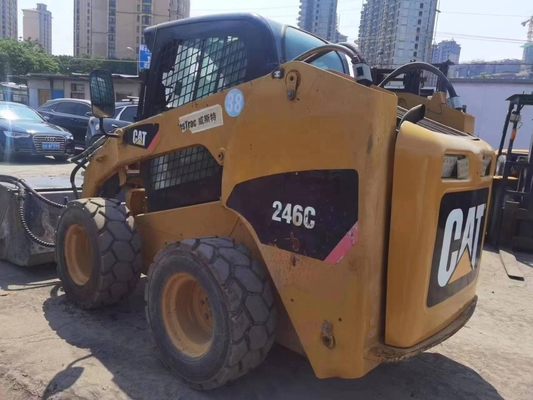 사용 된 CAT 246C 스키드 스티어 로더 휠 로더 더 나은 연료 경제와 지구 이동