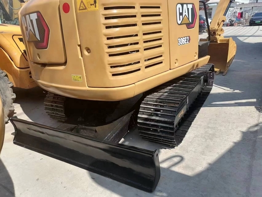 CAT 306E2 0~2000시간의 작업시간과 무료 배송을 포함한 중고용 미니 발굴기