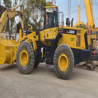 원본 일본 중고용 KOMATSU WA380 기계 정비 작업실용 대형 바퀴 로더