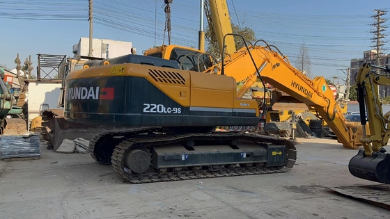 오리지널 페인트 현대 220LC-9S 발굴기 96KW 엔진과 EPA 인증