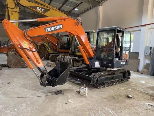 사용 된 Caterpillar Excavator DH55 DH60 EPA 엔진을 가진 원본 페인트 크롤러 발굴기