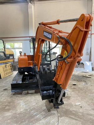 사용 된 Caterpillar Excavator DH55 DH60 EPA 엔진을 가진 원본 페인트 크롤러 발굴기