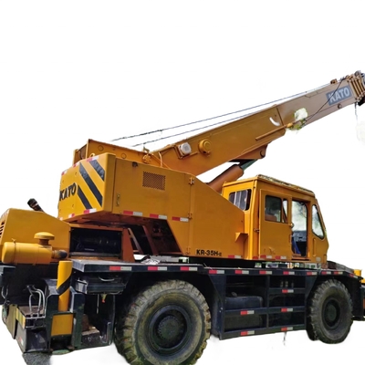 좋은 상태 HINO 엔진이 있는 Kato KR-35H 크레인