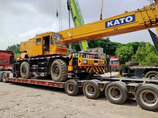 좋은 상태 HINO 엔진이 있는 Kato KR-35H 크레인