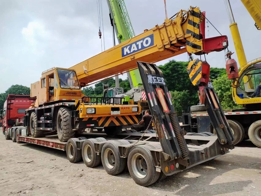 좋은 상태 HINO 엔진이 있는 Kato KR-35H 크레인