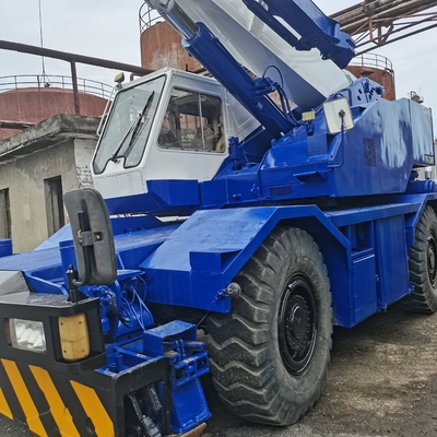 사용 된 타다노 TR-250M 25톤 트럭 크레인 원본 페인트와 함께 우수한 상태