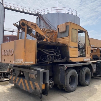 사용된 카토 NK300E 트럭 크레인 30TON 최대. 상하이에서 좋은 상태에서 업로드