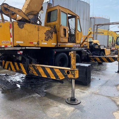 사용된 카토 NK300E 트럭 크레인 30TON 최대. 상하이에서 좋은 상태에서 업로드