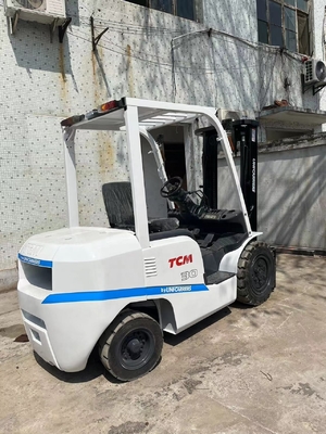 다른 버킷 용량과 3000kg 기계 무게와 함께 TCM 3톤 사용 된 포크 픽터