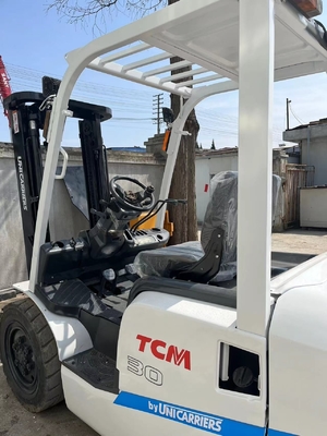 다른 버킷 용량과 3000kg 기계 무게와 함께 TCM 3톤 사용 된 포크 픽터