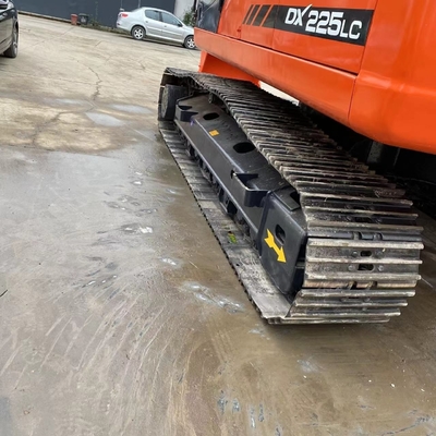 높은 운영 효율 사용 Doosan DX225LC 디거 일본 원본 페인트 일본