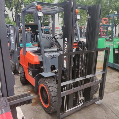 3000 KG 2023년 도요타 일본제품 FDZN30 3톤 포크리프트 디젤 팔렛 리프팅 트럭