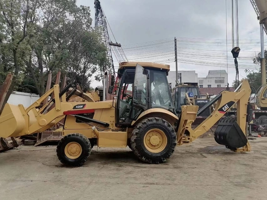 CAT 420F 일본의 리우안 수압 밸브와 함께 15톤의 작동 무게를 가진 배크호 로더