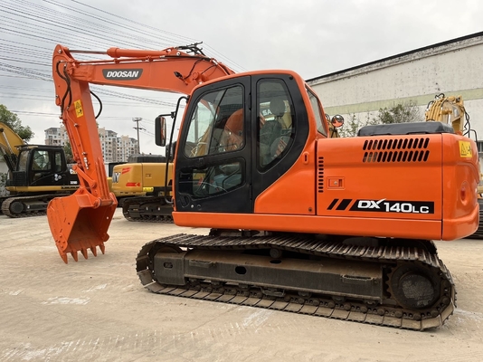 일본에서 원본 엔진과 리우안 수압 실린더와 함께 Doosan DX140LC 발굴기