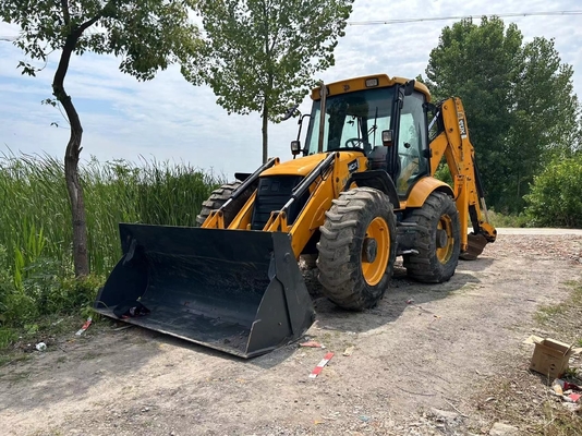 JCB4CX 영국 및 미국에서 EPA 엔진과 함께 사용 된 수압 후크 로더