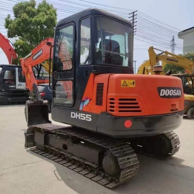 듀산 DH55 사용된 디거 68kw 오리지널 페인트 일본 기계 무게 5500kg 저렴한 가격