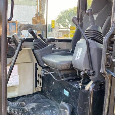 HINO 엔진을 가진 Caterpillar 303.5 크롤러 발굴기 사용 된 발굴기 일본 원본 페인트