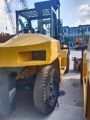 20 톤 디젤 포크리프트 KOMATSU FD200 건설자재 상점의 컨테이너 취급용