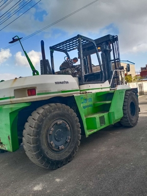24000 KG 사용 된 KOMATSU 포크리프트 FD240 팔레트 올리는 트럭 수동 운영 24톤 트럭