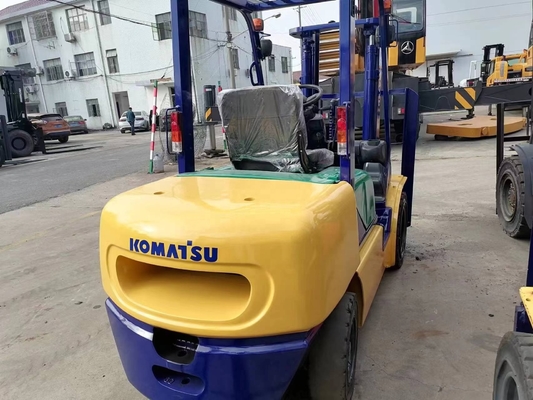 KOMATSU FD30 3톤 포크리프트 수동 조작 및 뜨거운 살에서 좋은 성능