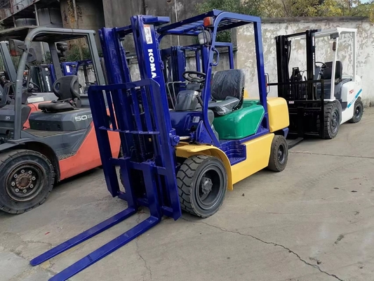 KOMATSU FD30 3톤 포크리프트 수동 조작 및 뜨거운 살에서 좋은 성능