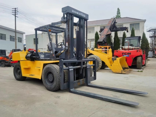 KOMATSU FD150 15톤 수동 조작 팔레트 올리기 트럭과 좋은 상태