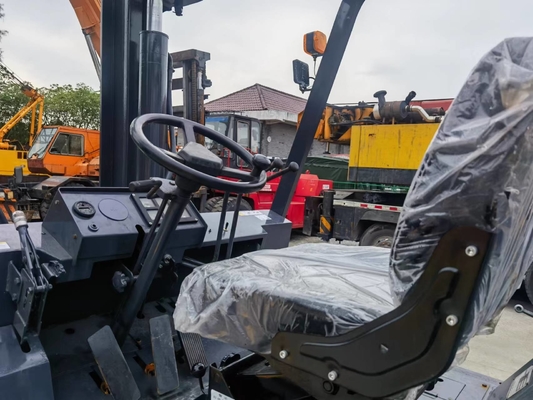 KOMATSU FD150 15톤 수동 조작 팔레트 올리기 트럭과 좋은 상태
