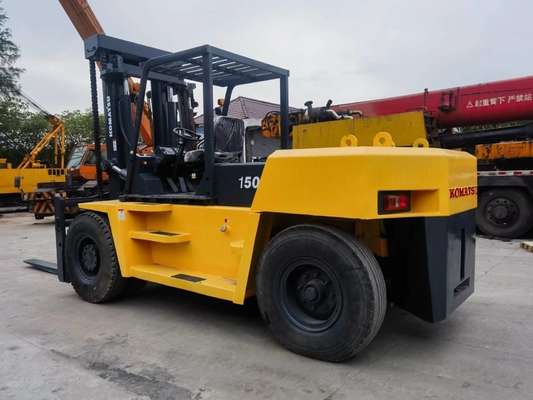 KOMATSU FD150 15톤 수동 조작 팔레트 올리기 트럭과 좋은 상태