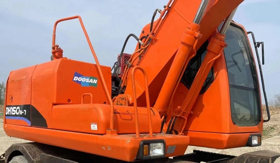 사용 된 DOOSAN DX140W-7 원형 페인트와 커민스 엔진 112kW의 바퀴 발굴기
