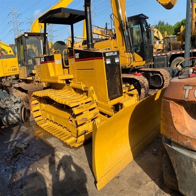 다른 수압 실린더 사용 된 Caterpillar CAT D4C 볼도저 좋은 상태의 볼도저