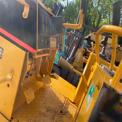 다른 수압 실린더 사용 된 Caterpillar CAT D4C 볼도저 좋은 상태의 볼도저