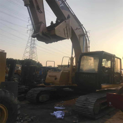 원래 색상 사용 된 크롤러 발굴기 320CU 좋은 상태 및 버킷 용량 0.8m3