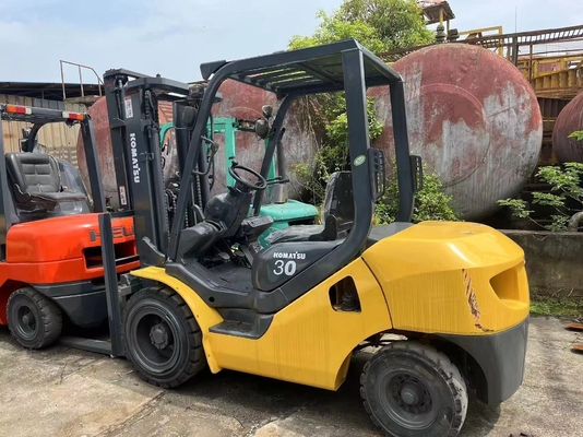 사용 된 KOMATSU FD30 포크리프트 컨테이너 팔레트 리프팅 트럭 2023 년 좋은 상태