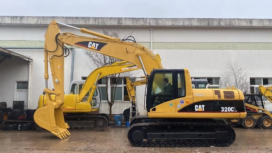 일본 제조 CAT 320CL 발굴기 상하이에서 좋은 성능의 수압 발굴기가 사용되었습니다