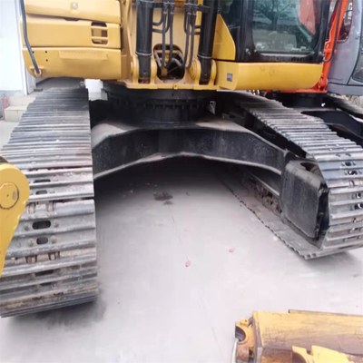 일본 사용된 CAT 325d 발굴기 1.1m3 배트 용량으로 사용 된 크롤러 발굴기