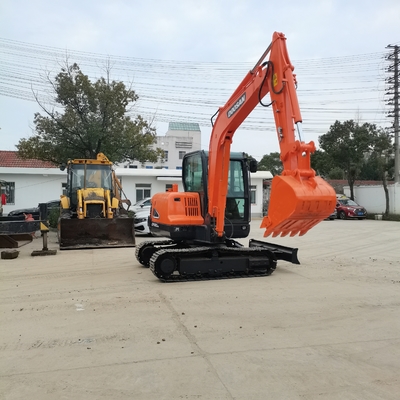 사용 된 발굴기 Doosan DX60 좋은 상태 중고 발굴기 작업 시간 0-2000