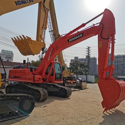 DOOSAN DX300LC 0-2000 시간 작업 및 수압 안정성을 가진 중고 발굴기