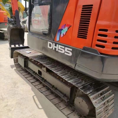 이동형 크롤러 수압 발굴기 Doosan DH55 좋은 성능 사용 된 발굴기