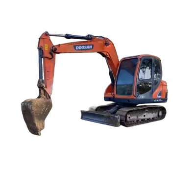 일본에서 원본 페인트와 높은 운영 효율을 가진 Doosan DX75 사용 된 발굴기