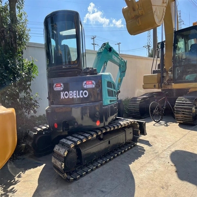 중고 Kobelco SK55SR 미니 발굴기 5.5 톤 사용된 객실 0-2000 근무 시간