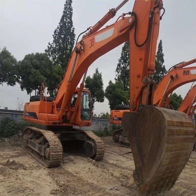 사용 된 DOOSAN 500LCV 발굴기 좋은 상태에서 저렴한 가격과 수압 펌프