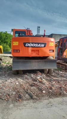 DOOSAN DH150w-7 바퀴 발굴기 원본 페인트와 16000 KG 건설을 위한 재고