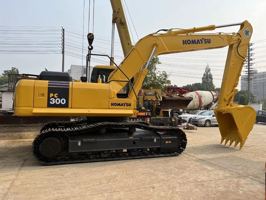 일본 오리지널 코마쓰 PC300 사용 크롤러 발굴기 30000 KG 기계 무게