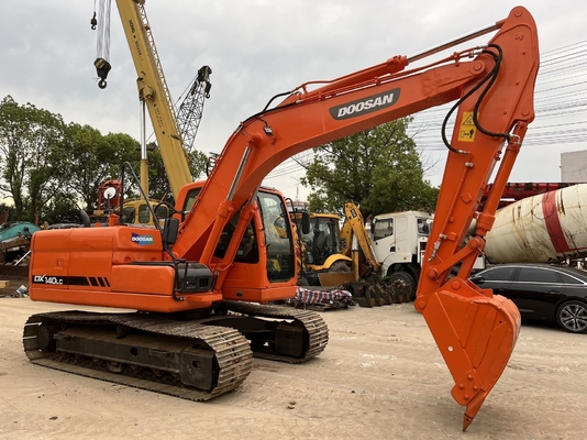 사용 된 Doosan 140LC 크롤러 발굴기