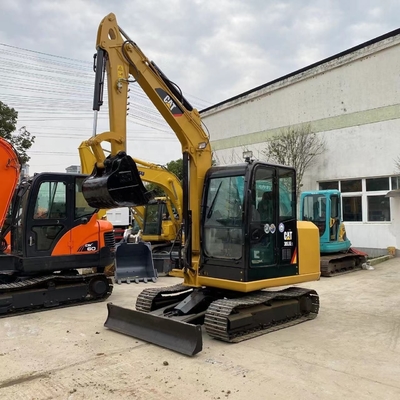 좋은 상태 CAT 305.5E2 47kW 전력 및 낮은 작업 시간으로 사용 된 발굴기