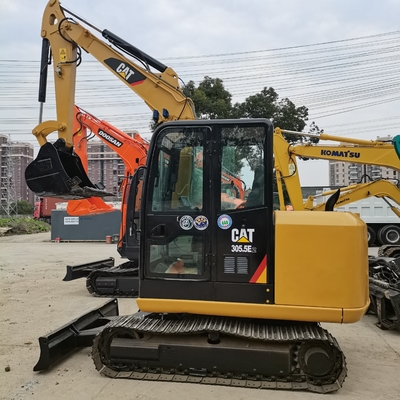 좋은 상태 CAT 305.5E2 47kW 전력 및 낮은 작업 시간으로 사용 된 발굴기